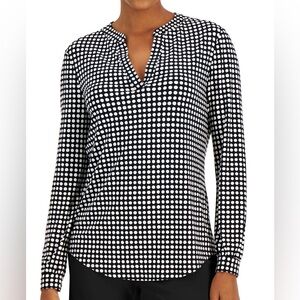 SALE: 3/$25 - Like-new condition - Anne Klein blouse - black + white - Large